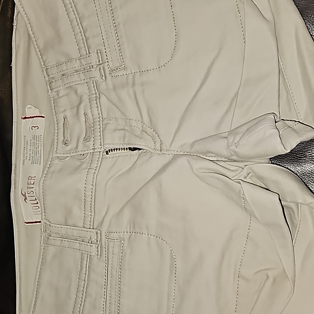 Shorts - Picture 4 of 4